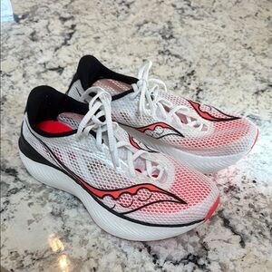 Saucony Endorphin Pro 3, Women’s Size 10 Running Shoes w/ Speed Roll Tech,